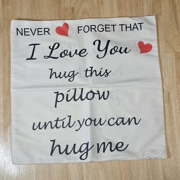 NWT✨️Love Text Pillowcase - Picture 8 of 8